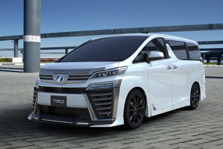 Arrival Private Transfers: Kansai Airport KIX to Osaka City in Business Van