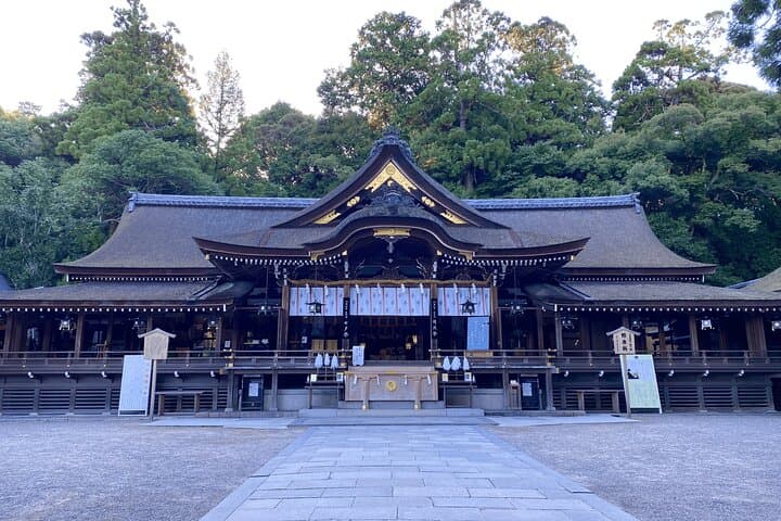 Japan's Oldest Shrine & Nagashi Somen Walking Tour from Nara