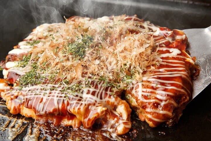 Osaka Local Foodie Walking Tour in Dotonbori and Shinsekai