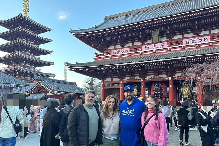 Private Customizable Walking Tour in English or Spanish (Español)