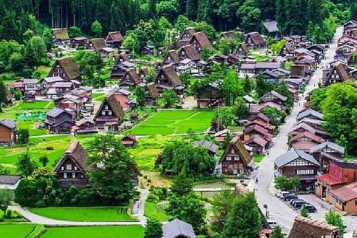 Hida Takayama & Shirakawa-go Gassho Village Day Tour from Nagoya