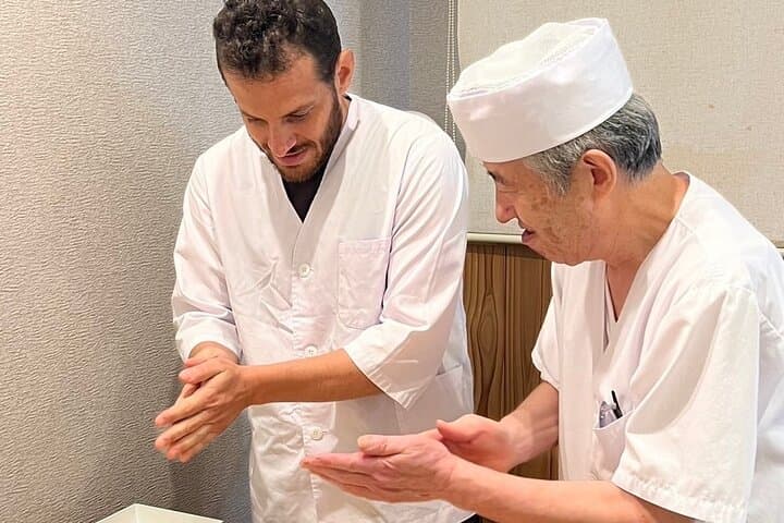 Half-day Kanazawa Morning Tour with Sushi-making