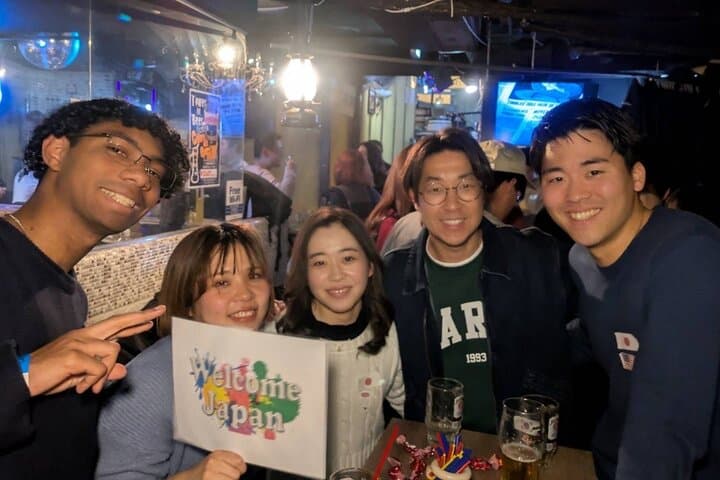 Meet Locals experience Fun Chat Drink Osaka International Party