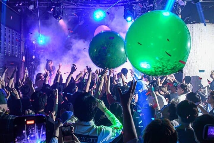 Osaka Shinsaibashi: AMMONA Nightclub Entry Ticket (For Foreign)