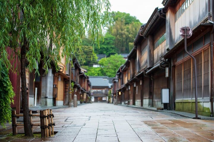 Kanazawa Essentials Private Tour 6 Hours