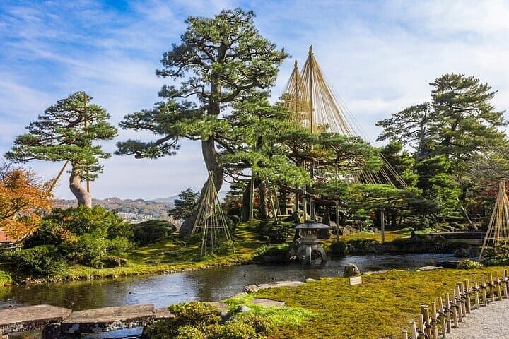 Full Day Private Tour with Photoshoot by photographer in Kanazawa