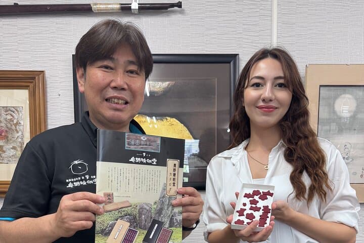 Incense Making Class in Sakai