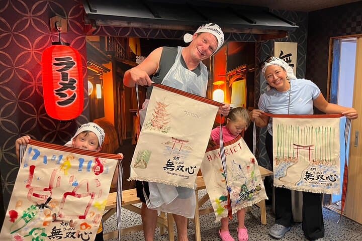 Kyoto: Paint Your Own Ramen Apron & Michelin Ramen Class