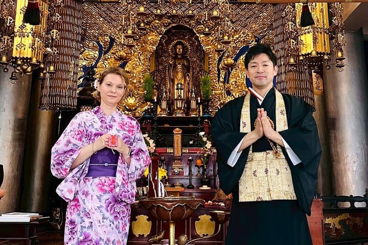 Buddhist Experience at a Historic Temple in Authentic Kimono