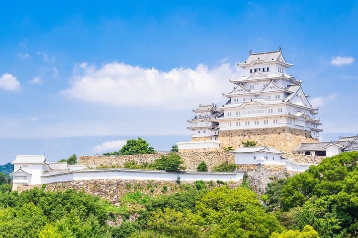 Himeji Tour with World Heritage Castle and Last Samurai Temple