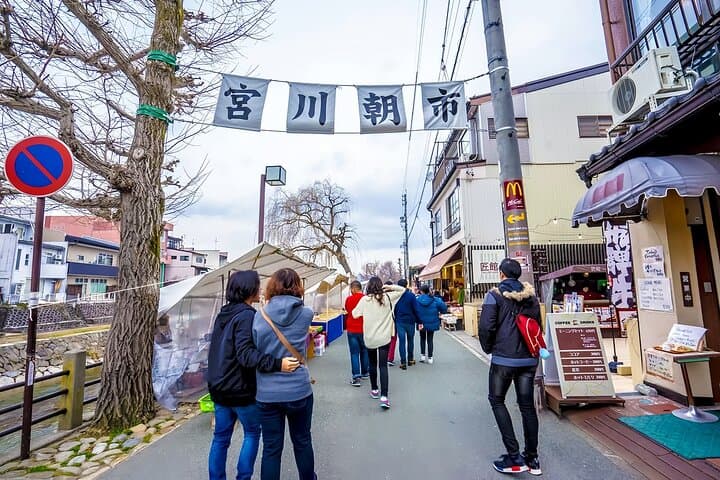 Takayama and Shirakawa-go Day Tour from Nagoya