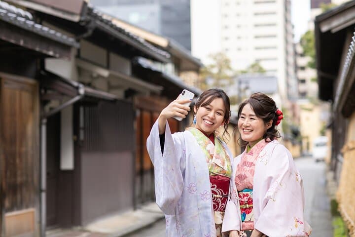 kimono rental : JPY 11,000~