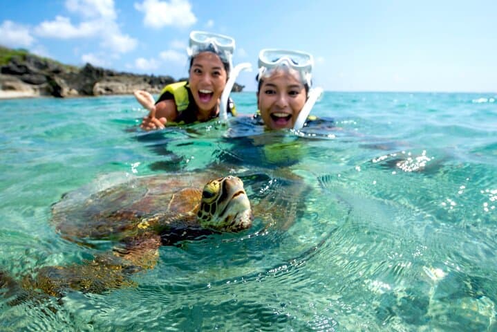 A staple of Miyakojima and Miyakojima!Sea Turtle Snorkel and Sunset SUP Tour