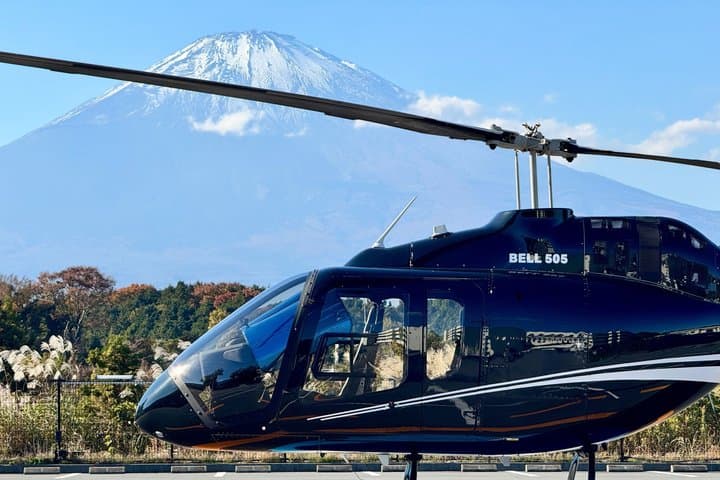 Gotemba Outlet : Mt.Fuji Helicopter Scenic Flight (15-min)