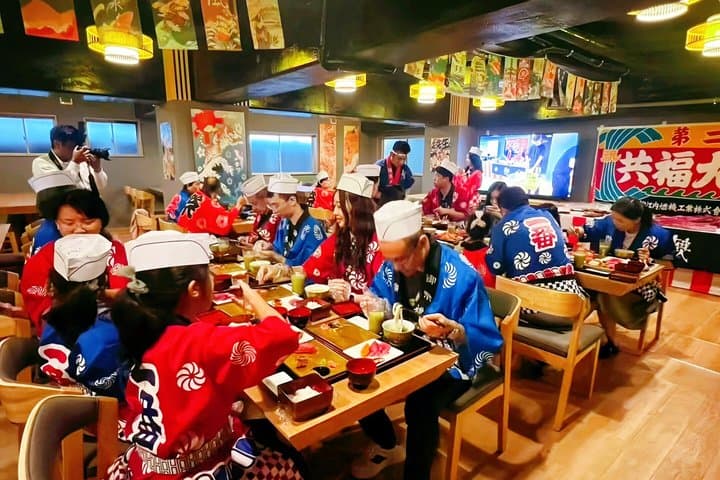 Kansai Osaka Uodai-Sho Restaurant Sushi-Making Experience