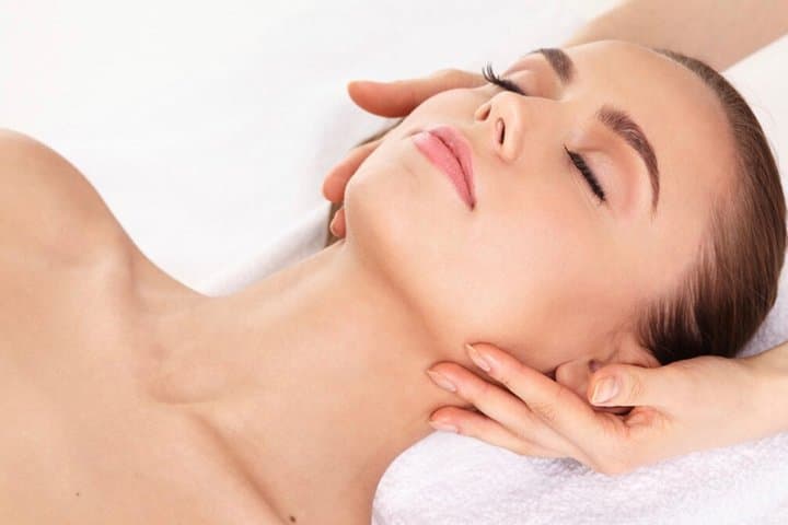 Essential Japanese Sculpting Facial (70 min)