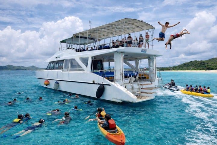 Naha Okinawa Blu:Full Day trip to Hidden Islands by Catamaran